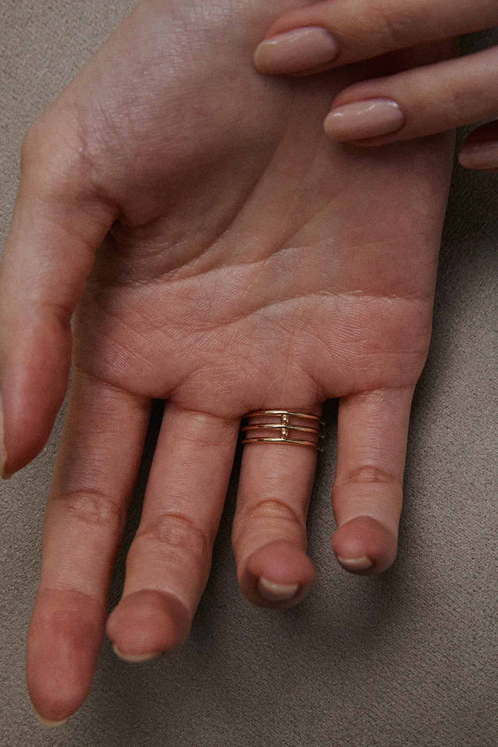 10K黄金钻石多重完美戒指