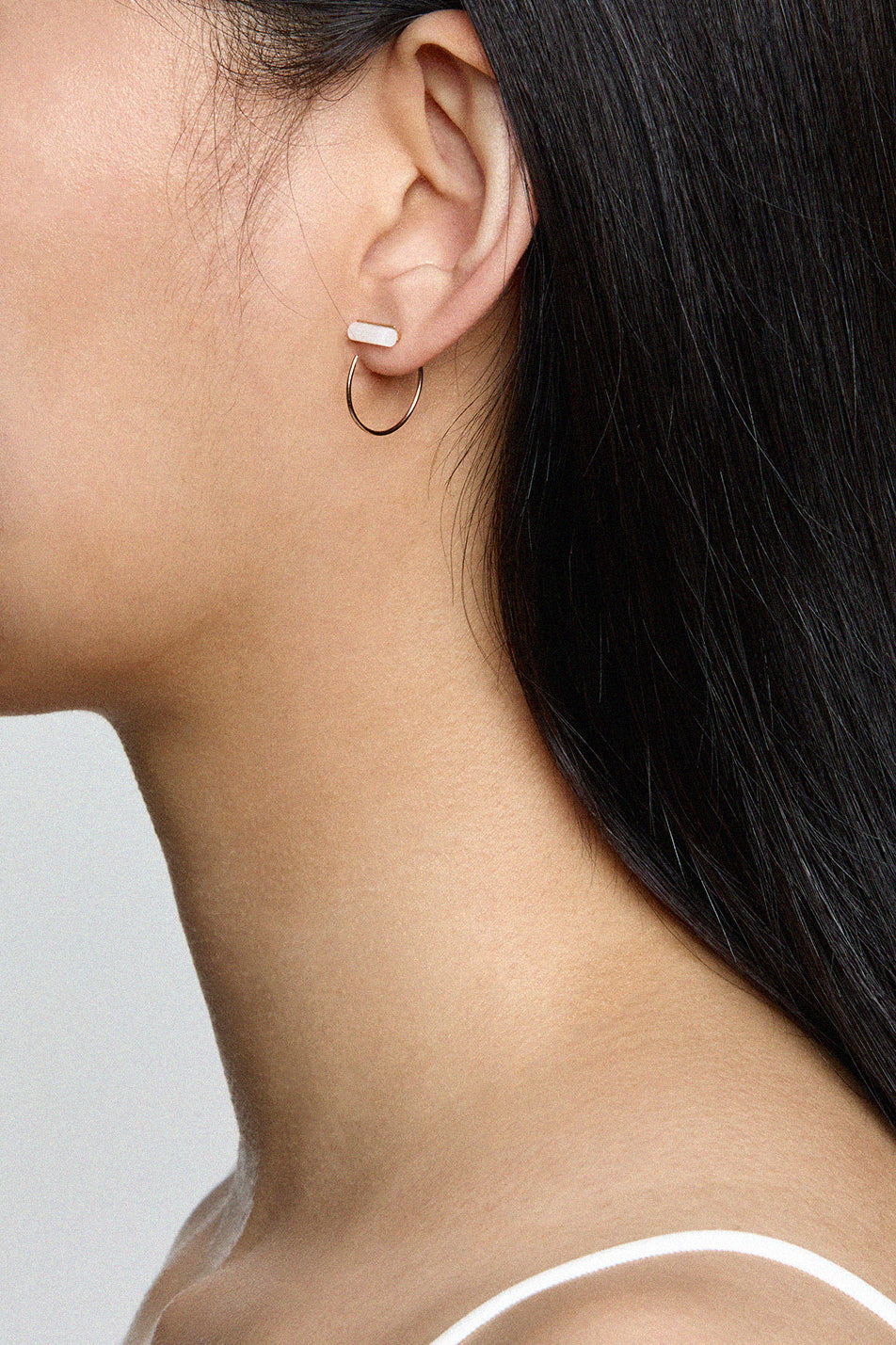 طوق ذهبي مع كوارتز S 2015