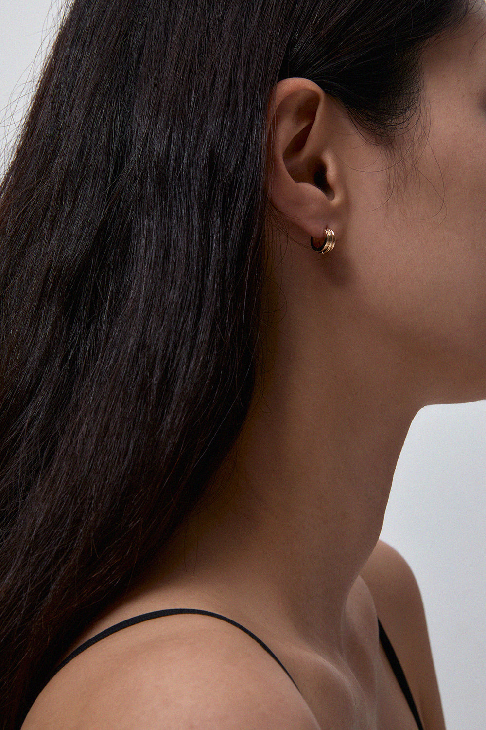 10Kゴールド プチラウンド陶器容器 ワンタッチイヤリング