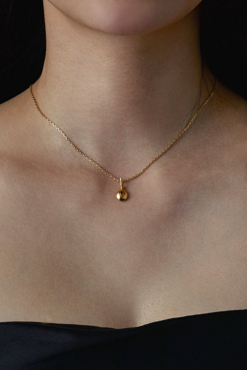 RENAISSANCE OVAL YELLOW SAPPHIRE PENDANT