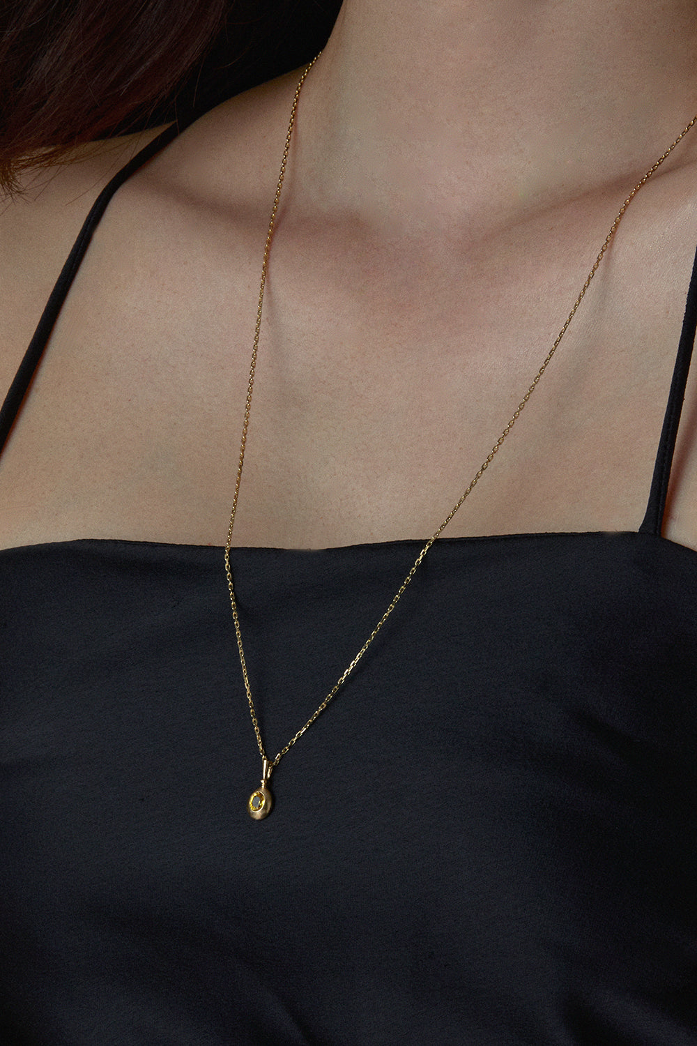 PENDENTIF OVALE RENAISSANCE EN SAPHIR JAUNE