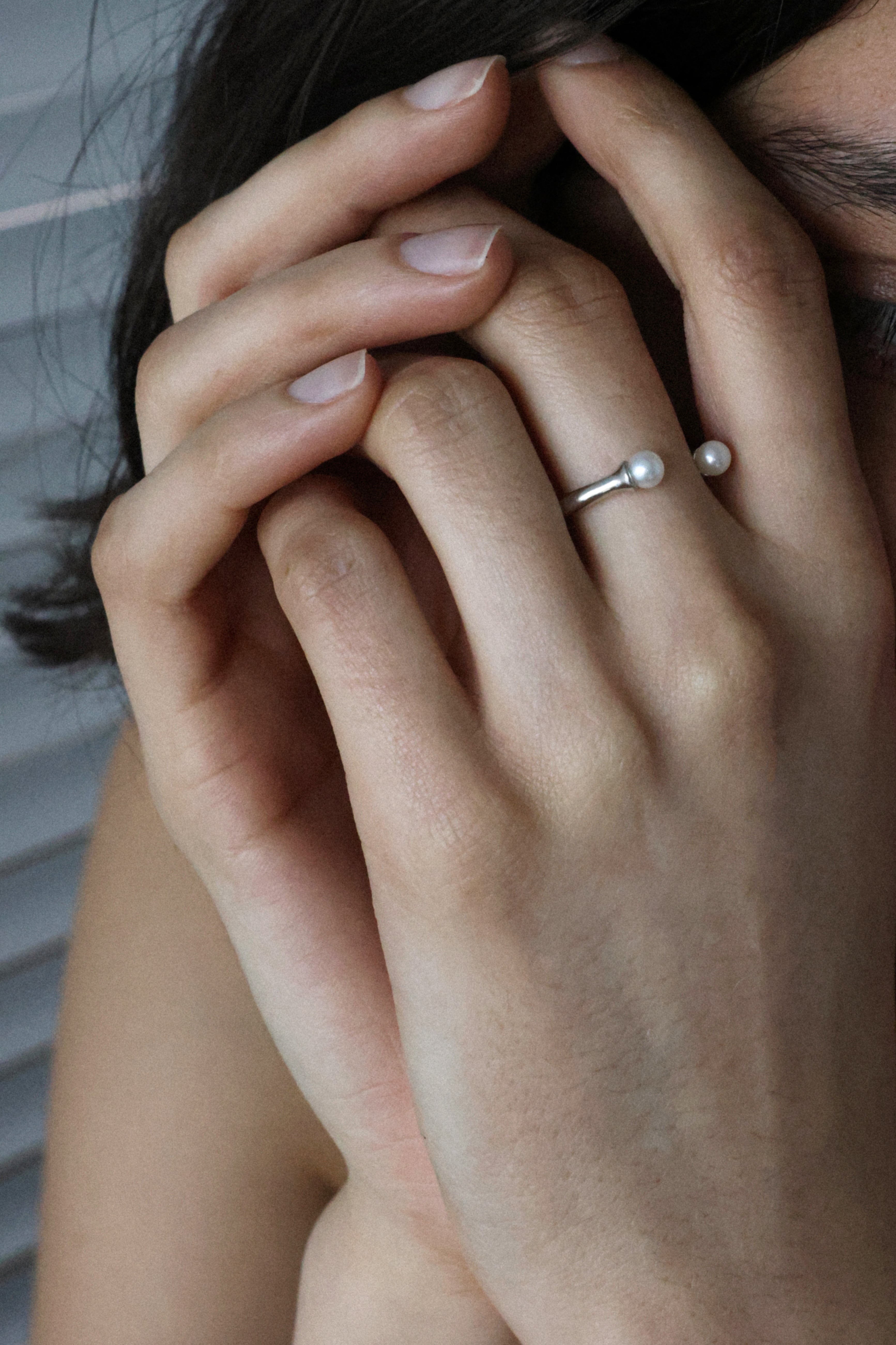 COLD WHITE 4mm خاتم مفتوح مزدوج اللؤلؤ