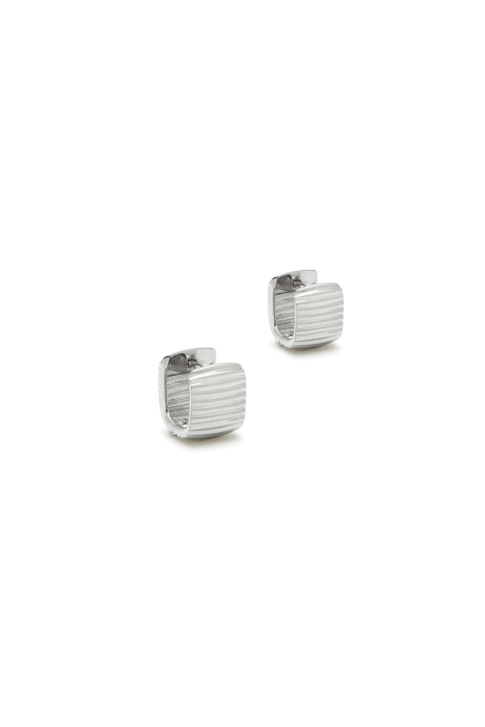 ESSENTIAL RIBBED SILHOUETTE WHITE GOLD EARRINGS