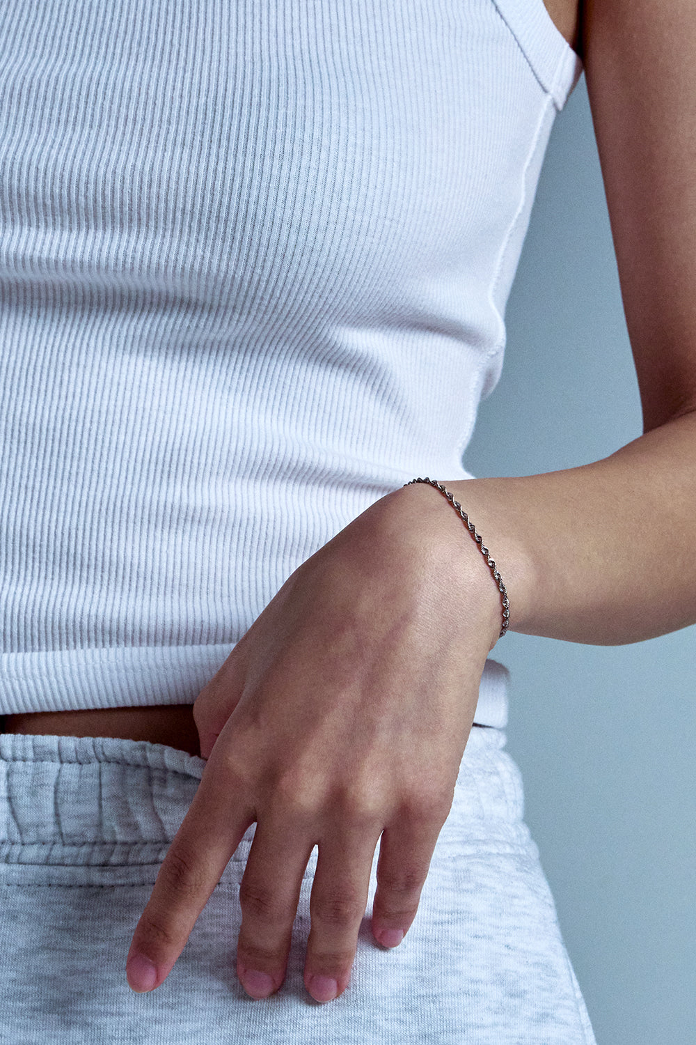 FREE LENGTH ROPE BRACELET IN WHITE GOLD