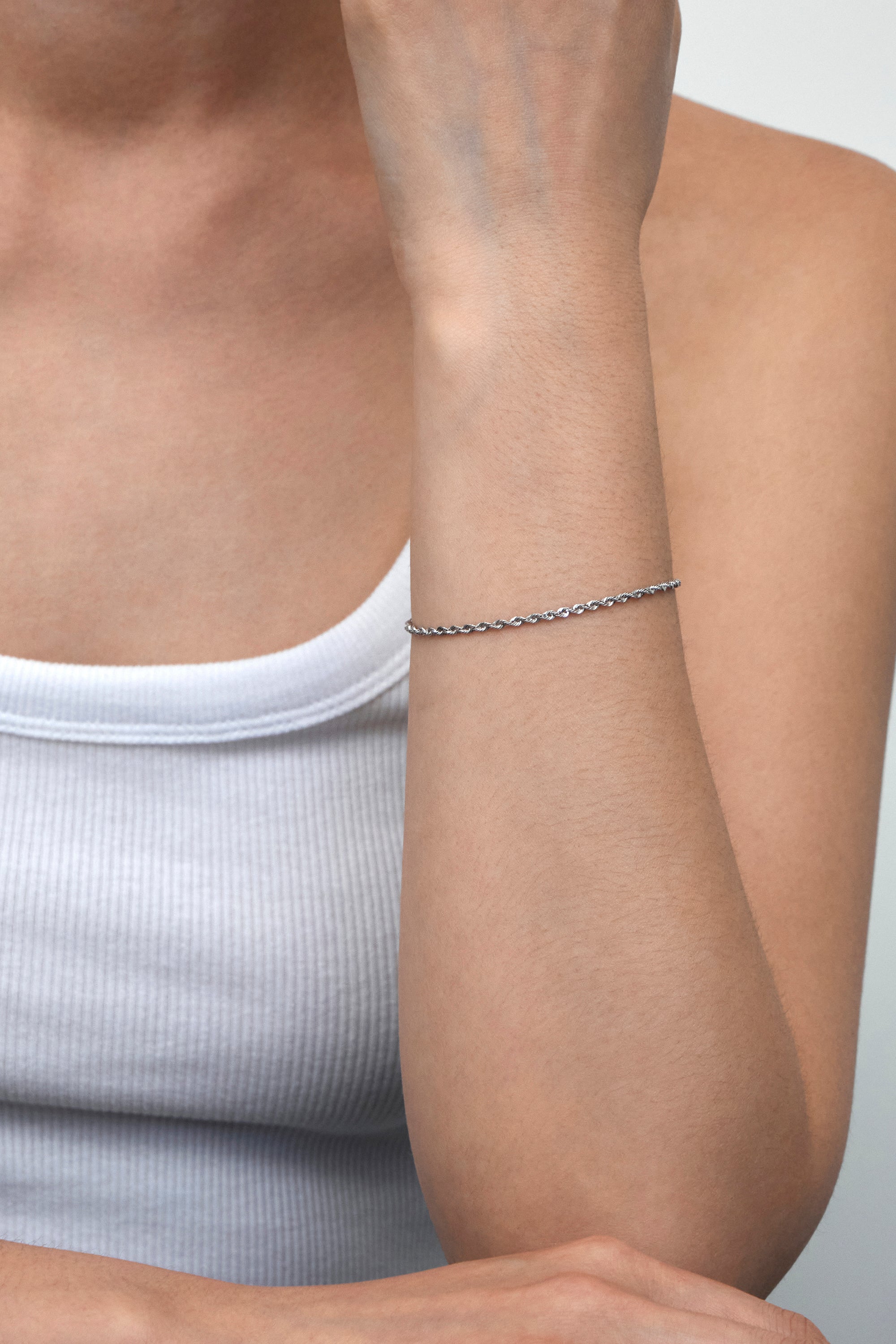 FREE LENGTH ROPE BRACELET IN WHITE GOLD