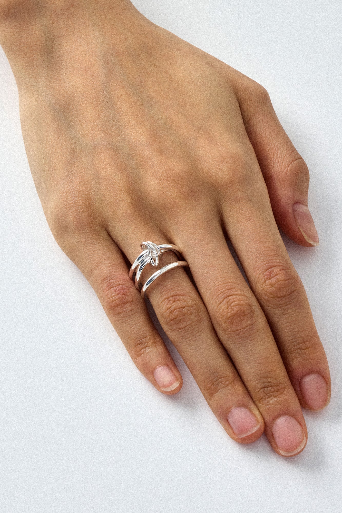 عقدة جوردية جريئة