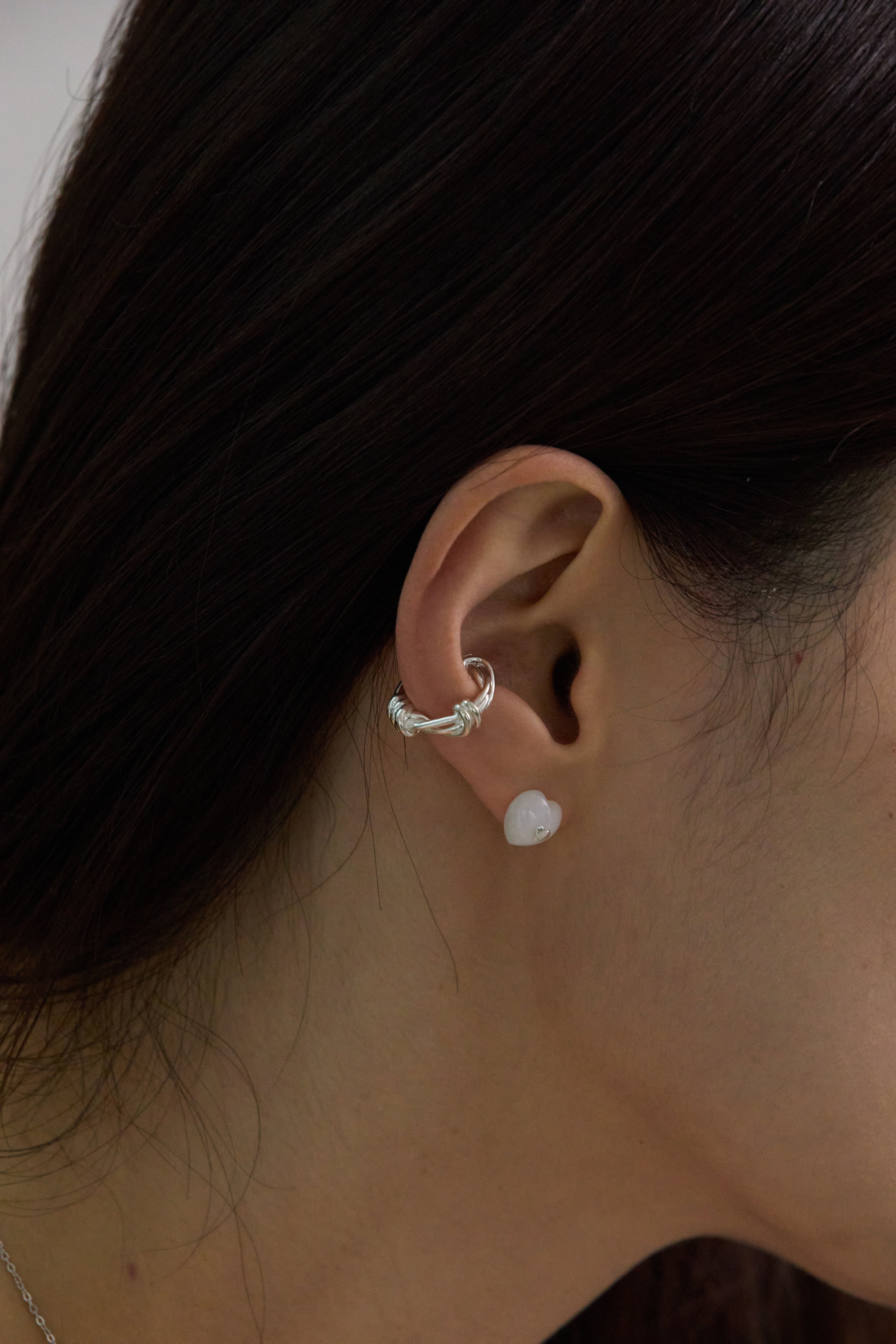 قرط أذن عقدة جوردية