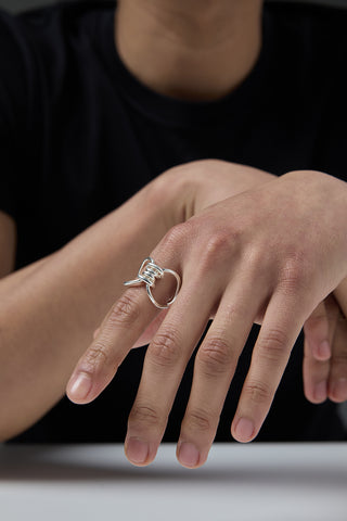 INTERLINKED RING