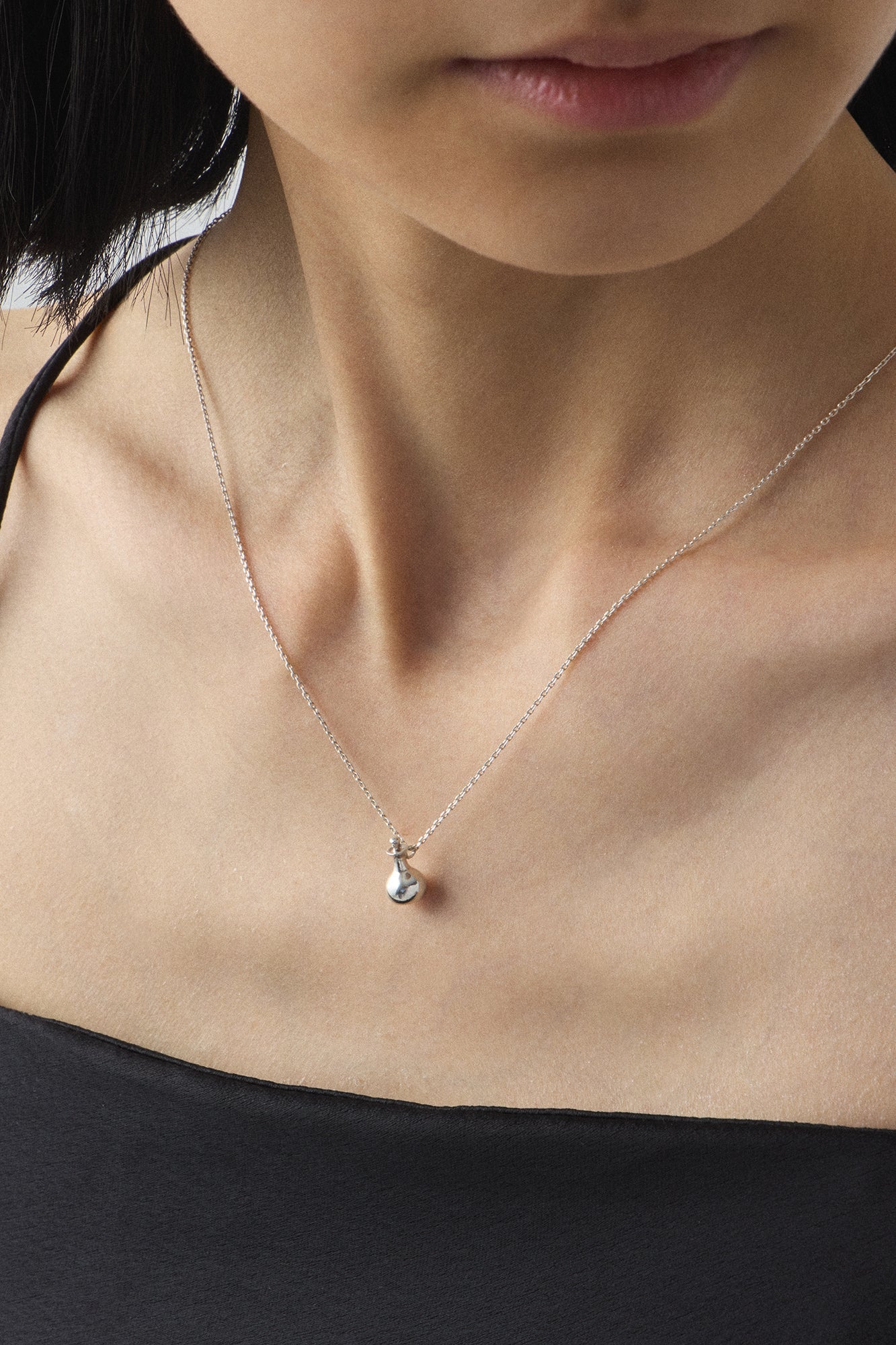 ミニボトルネックレス