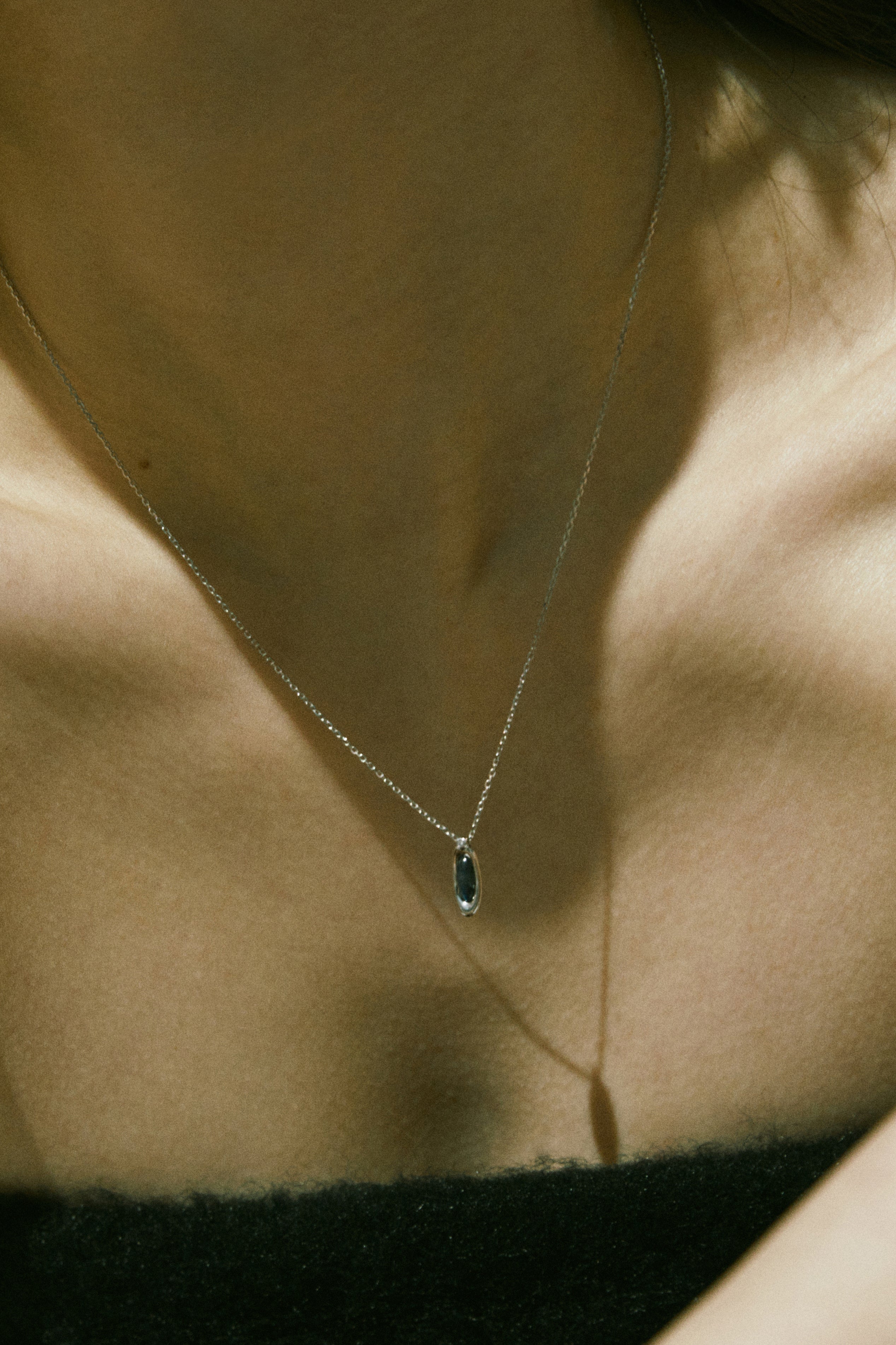 ミニ エターナル ブルー ラブラドライト シルバー ネックレス