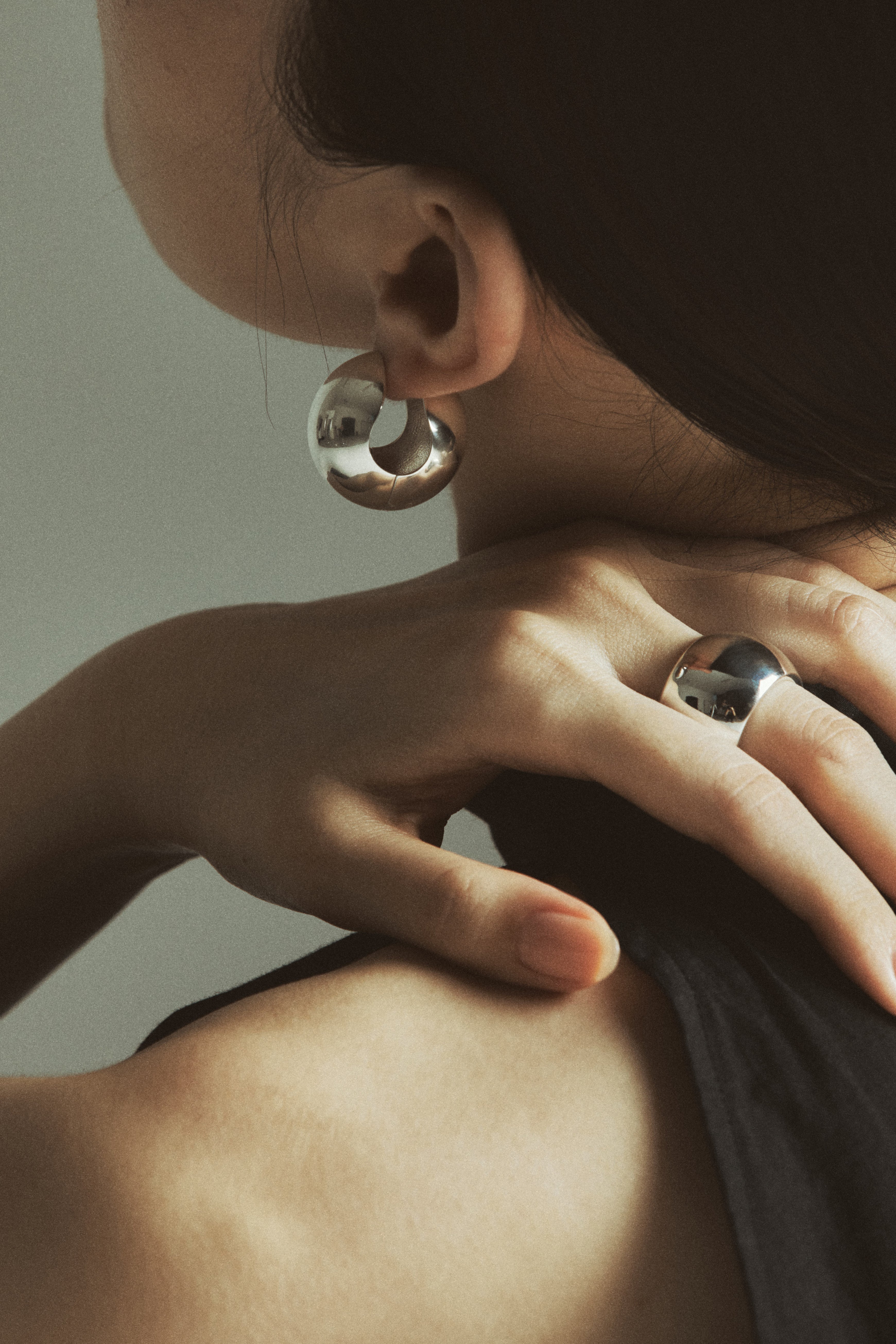 新款奢华圈式耳环