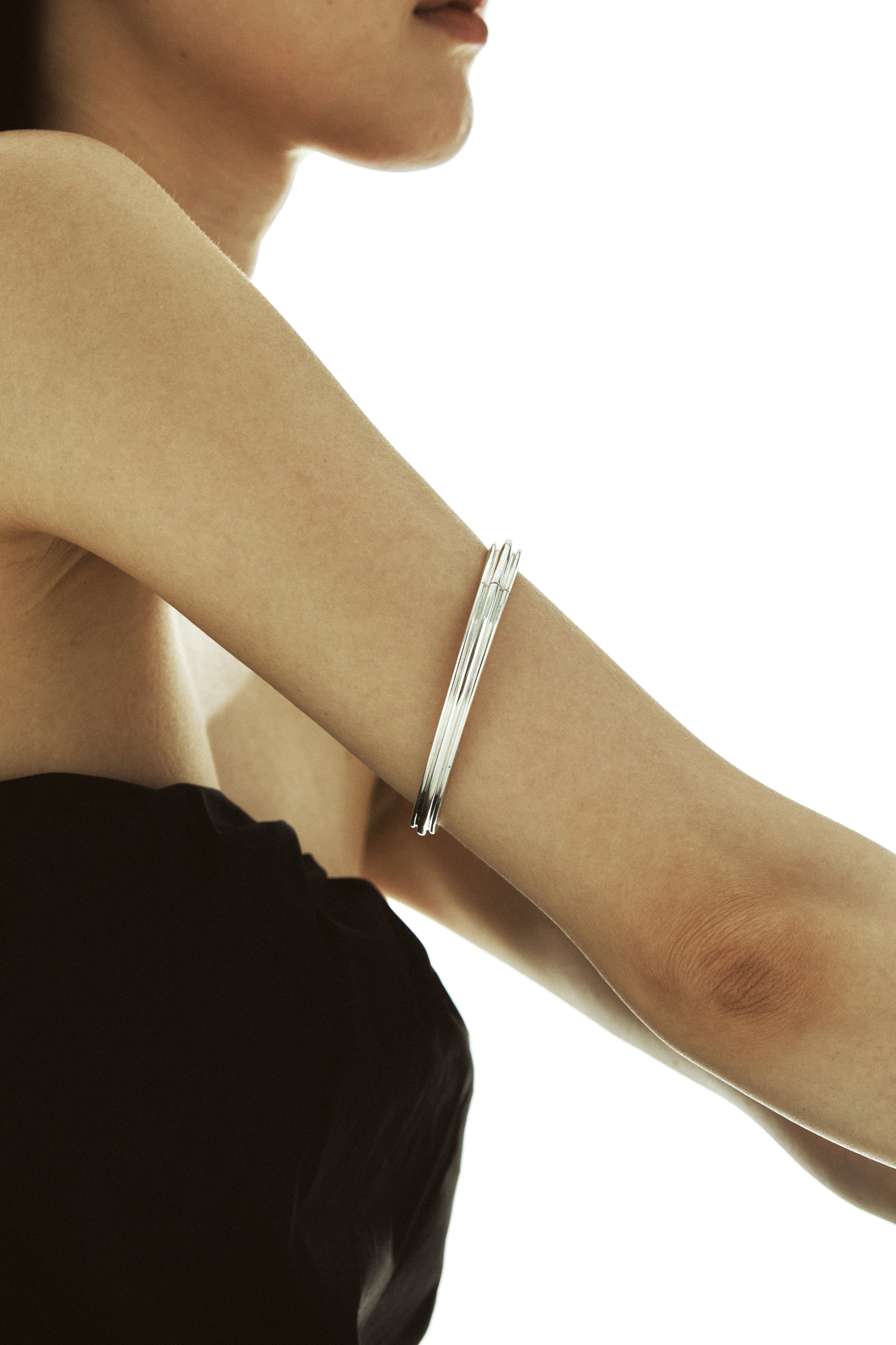 新作ラグジュアリーバングルアームカフ