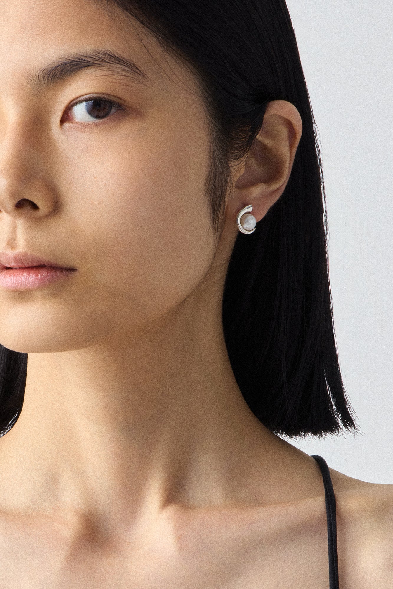 完璧な形のパールイヤリング