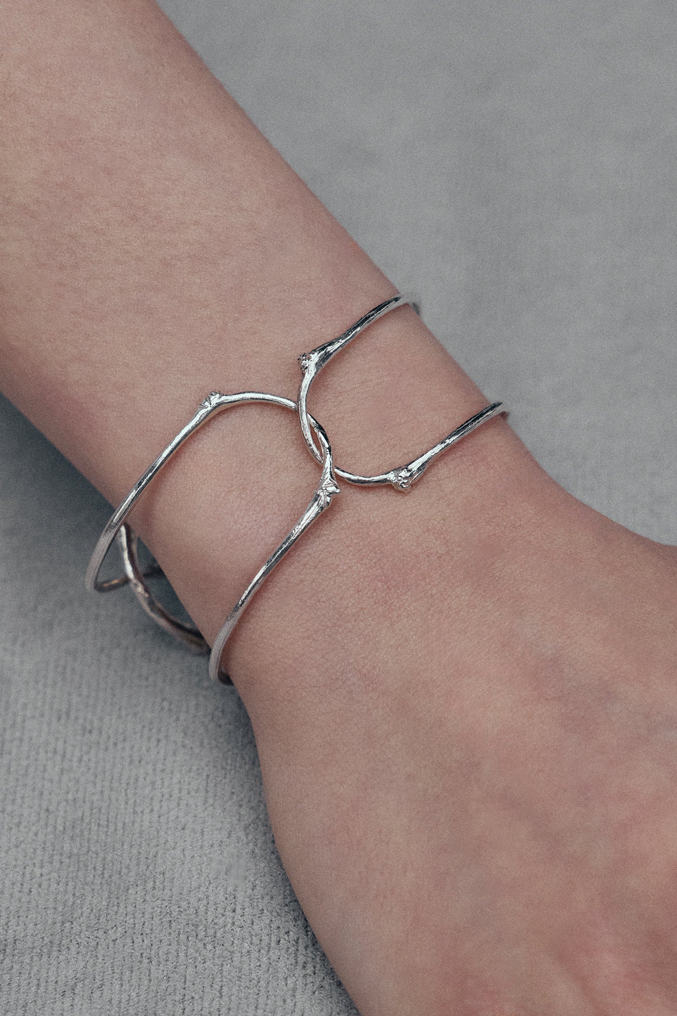 BRACCIALE A CATENA CON PIASTRELLA TWIG