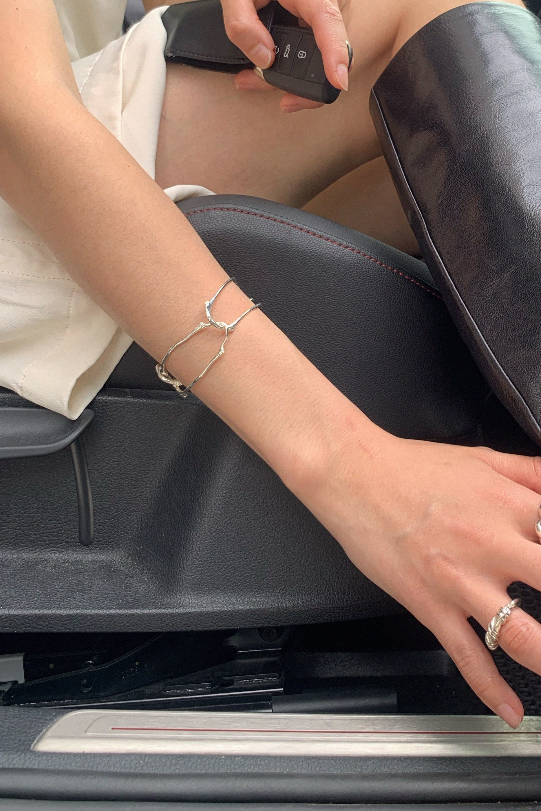 BRACCIALE A CATENA CON PIASTRELLA TWIG