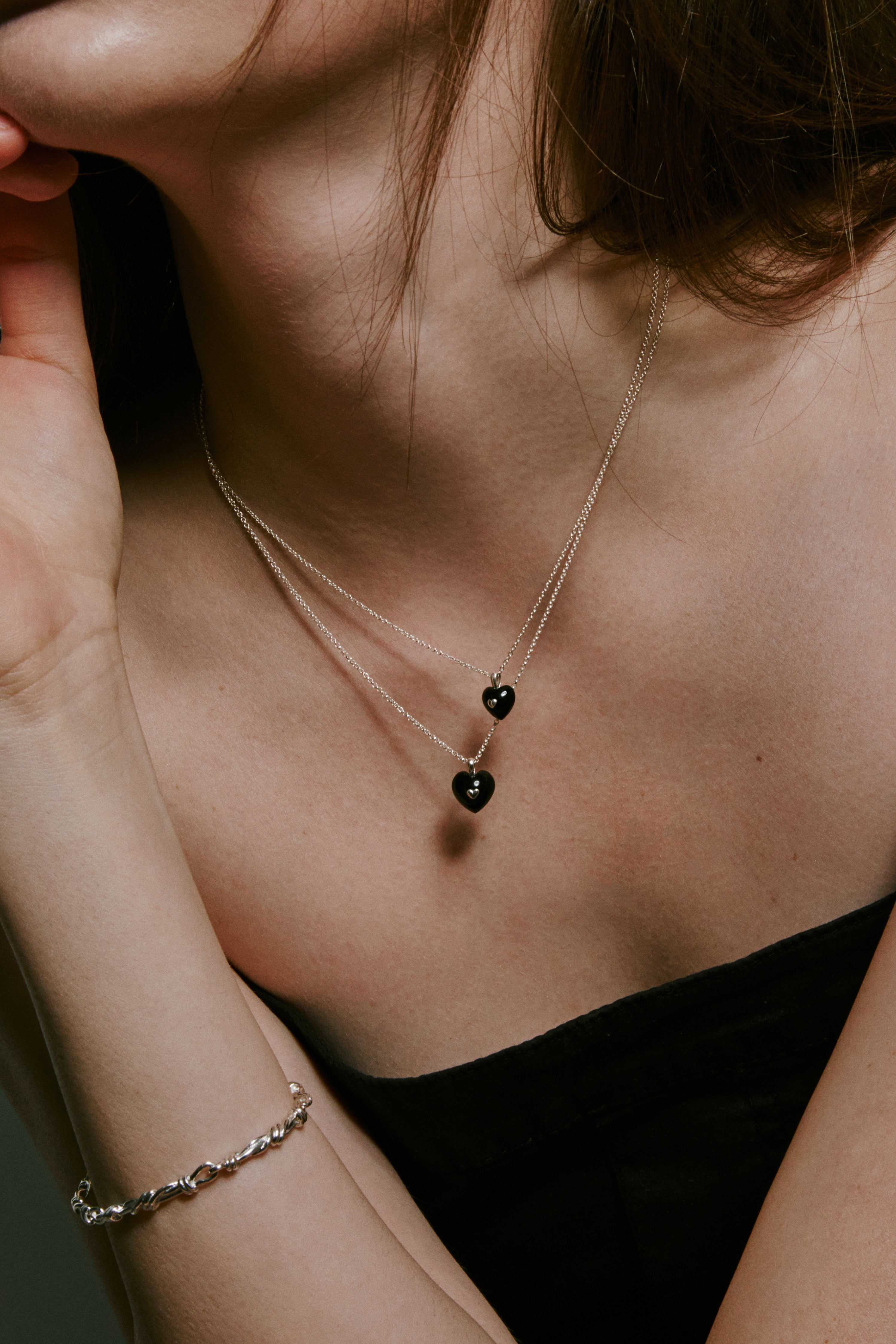 VERY VINTAGE COLLANA CON CIONDOLO PICCOLO A CUORE NERO E ARGENTO