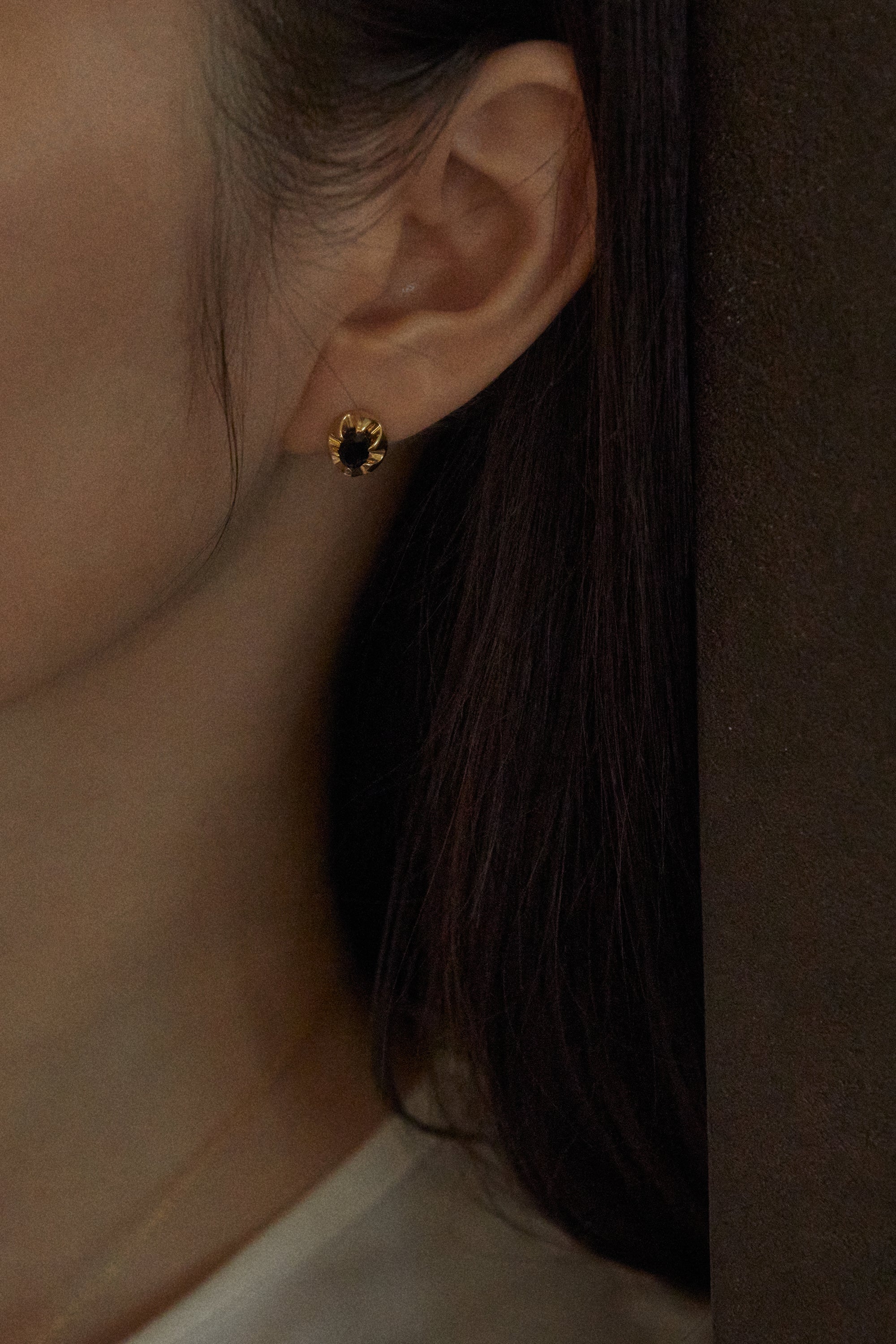 黑玛瑙金爪耳环