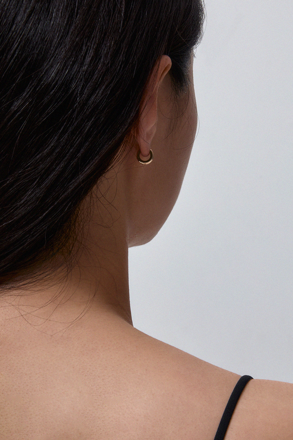 10Kゴールド プチラウンド陶器容器 ワンタッチイヤリング