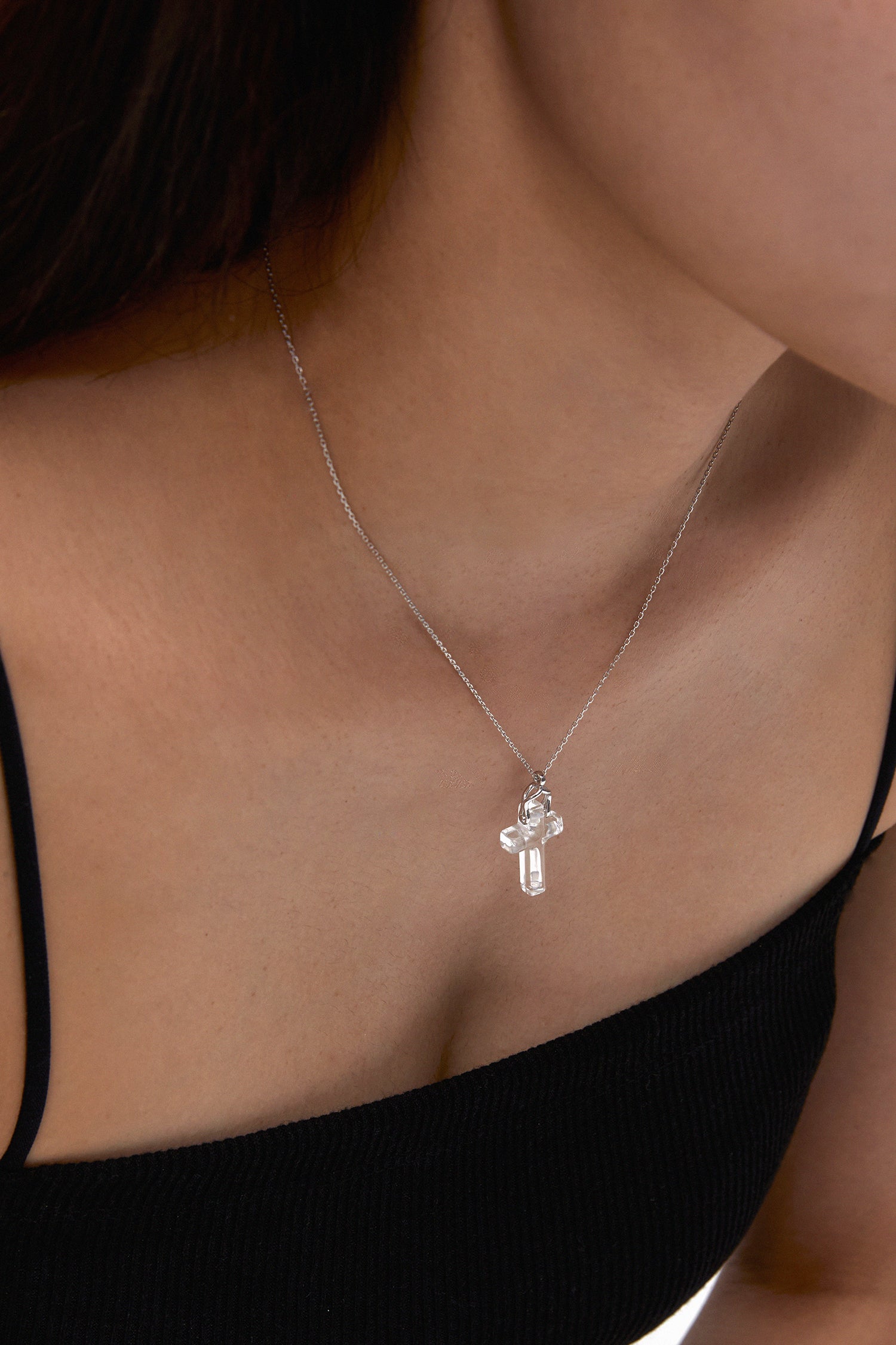 10K ホワイトゴールド ブレスド クリアクォーツ ペンダント