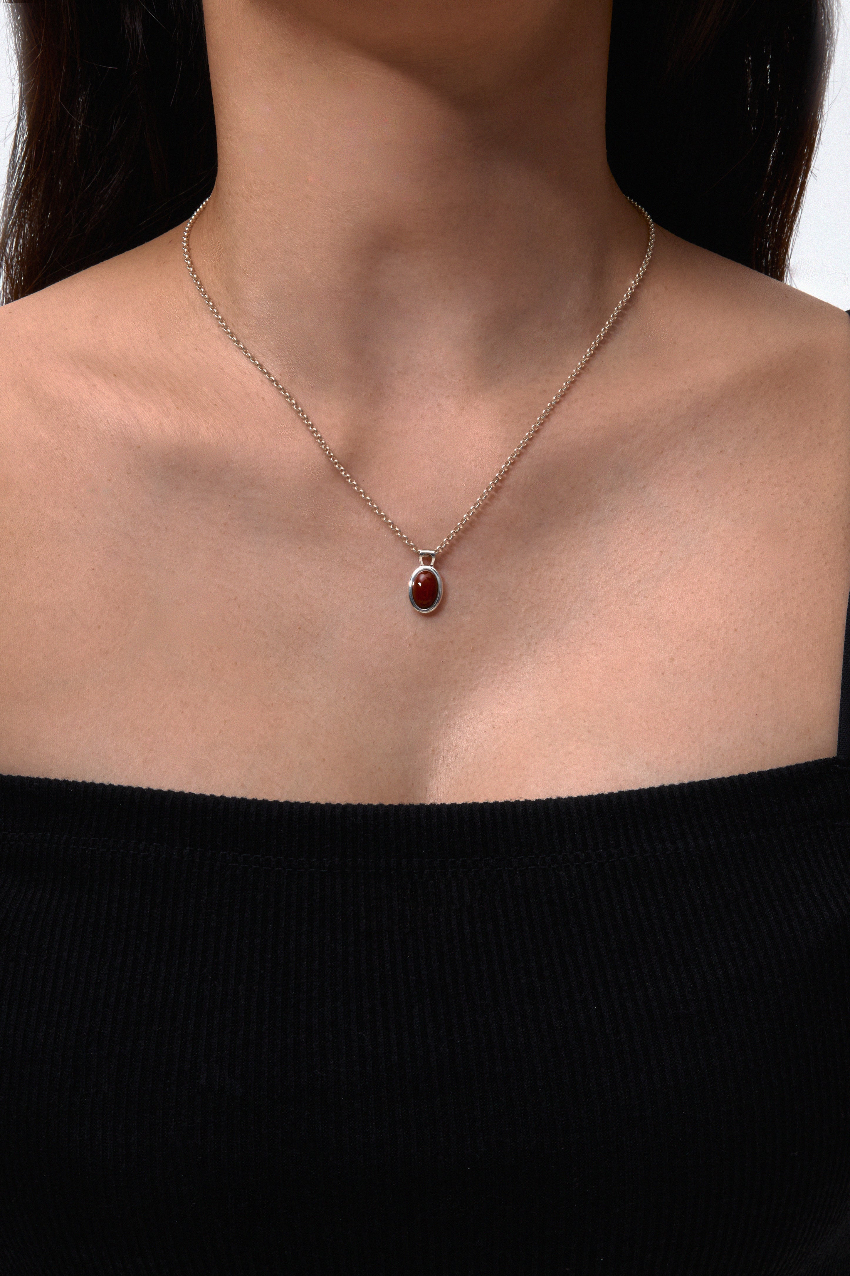 COLLIER EN JASPE ROUGE DE MÈRE