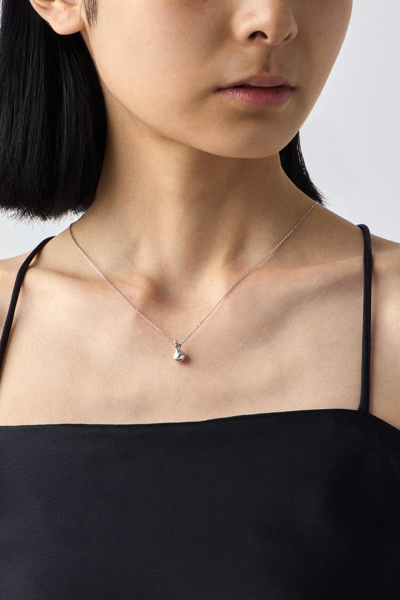 10K ホワイトゴールド ミニボッティリア ネックレス