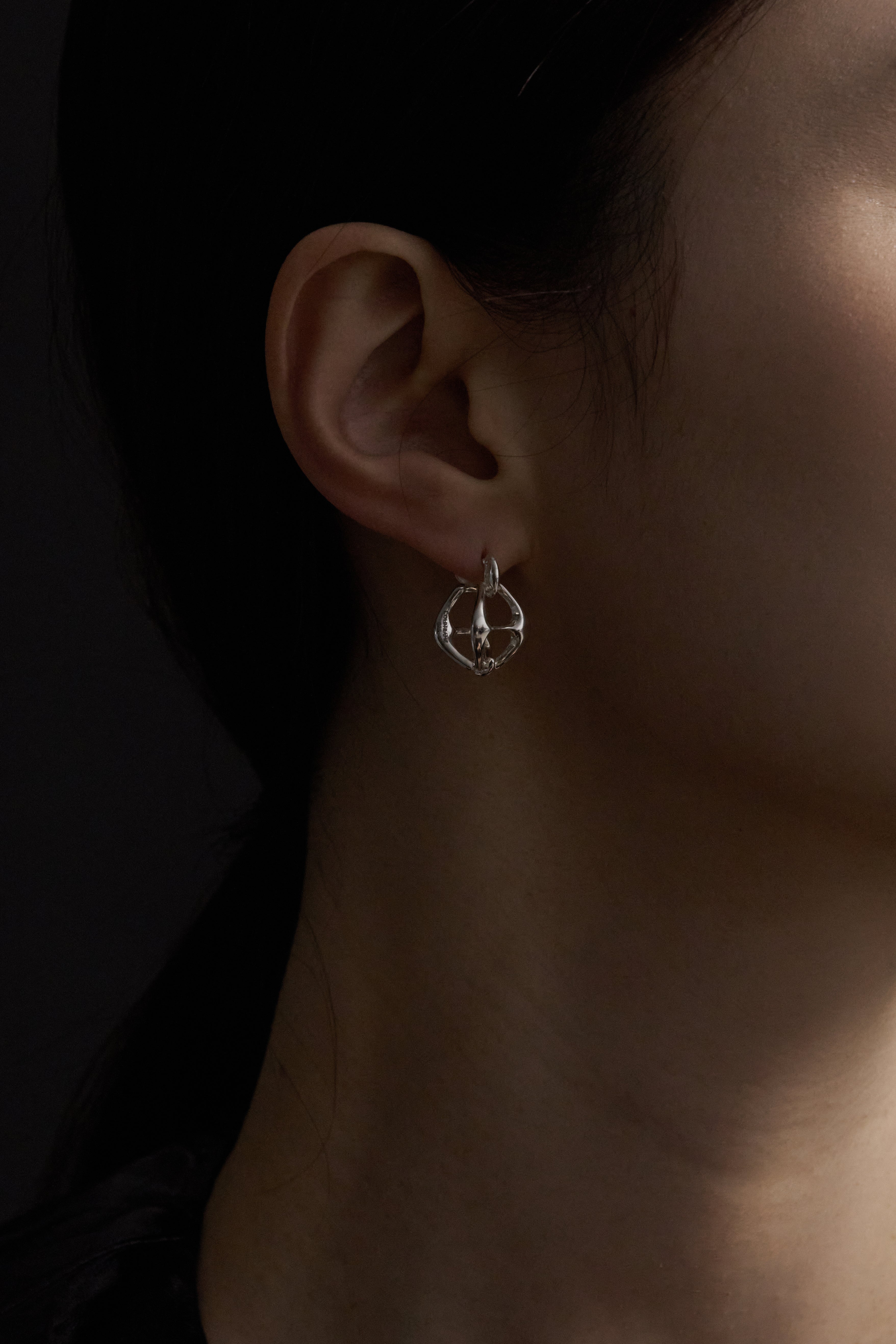 CF アンカーチェーンフープピアス