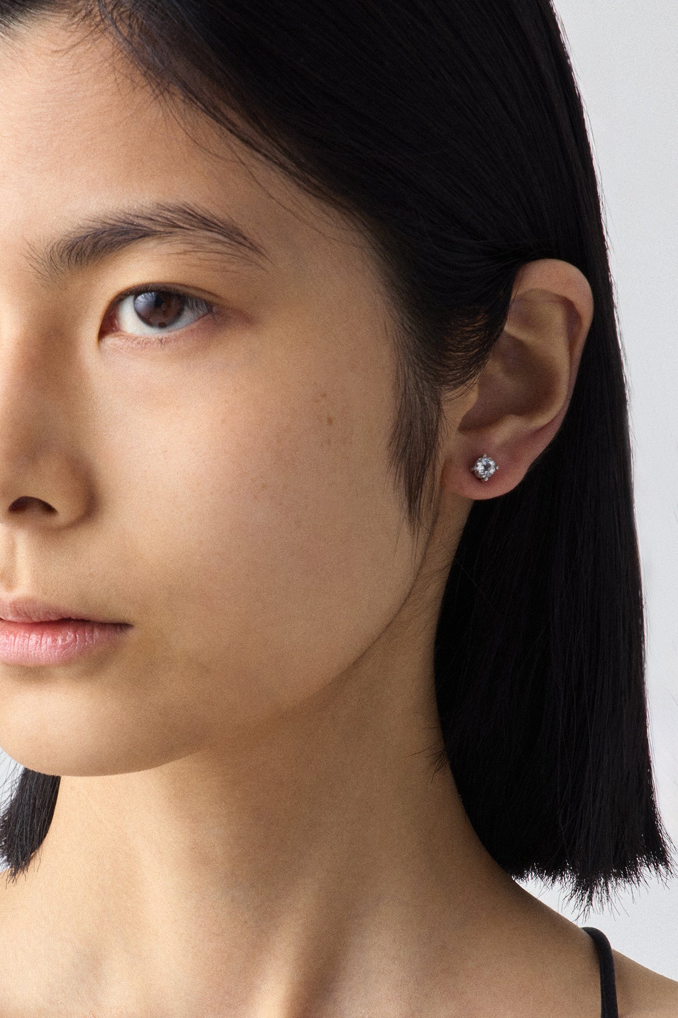 أقراط فضية كلاسيكية على شكل حبل