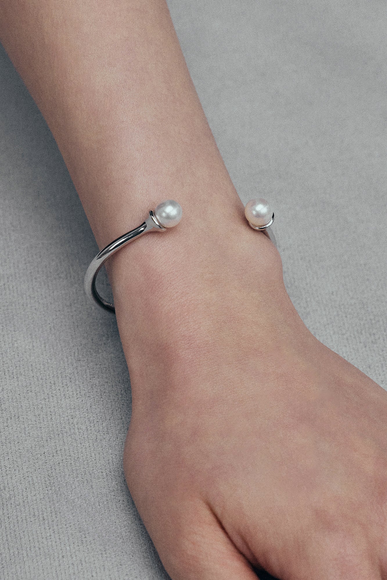 冷白双珍珠开口手链