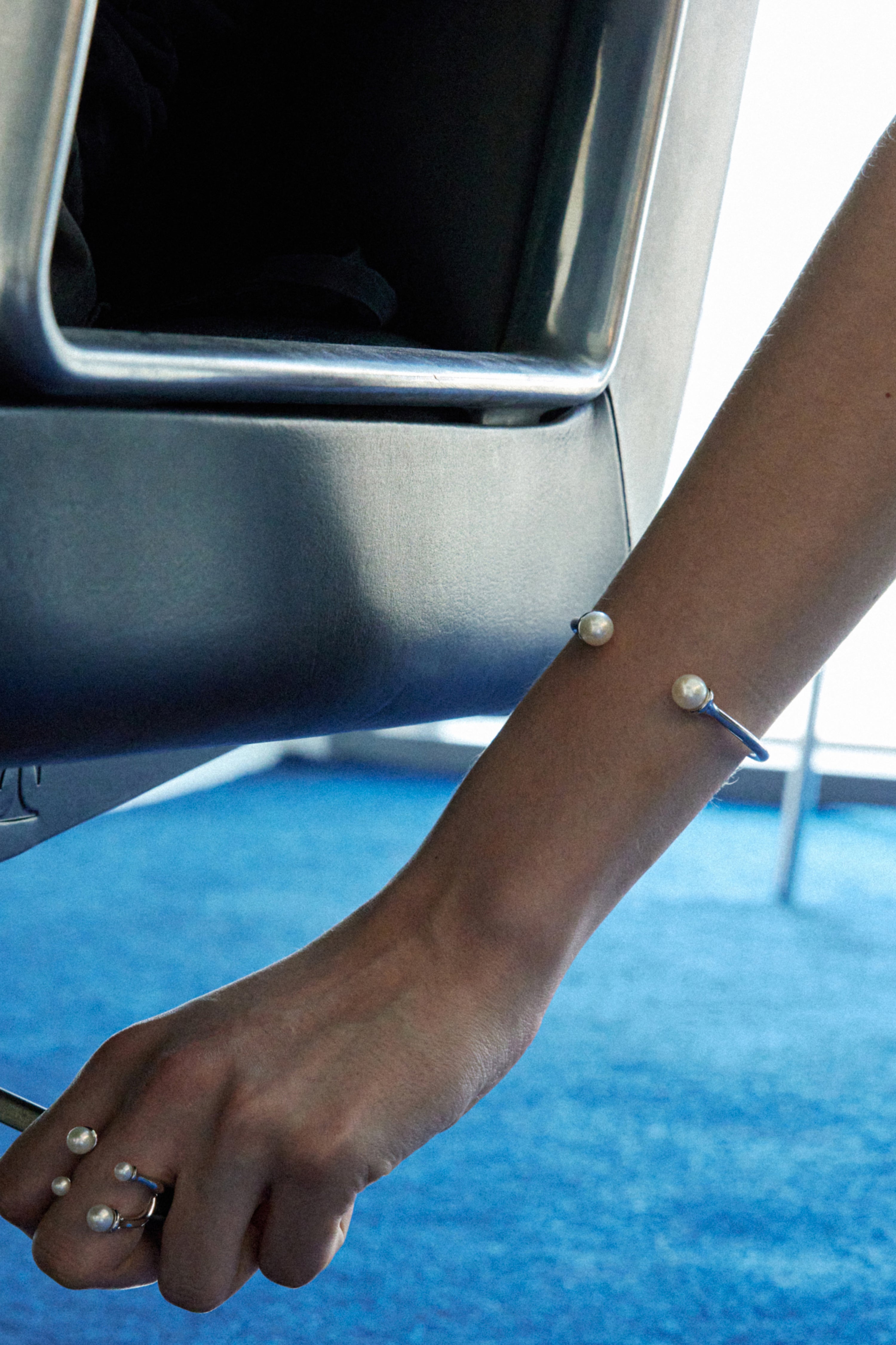 冷白双珍珠开口手链