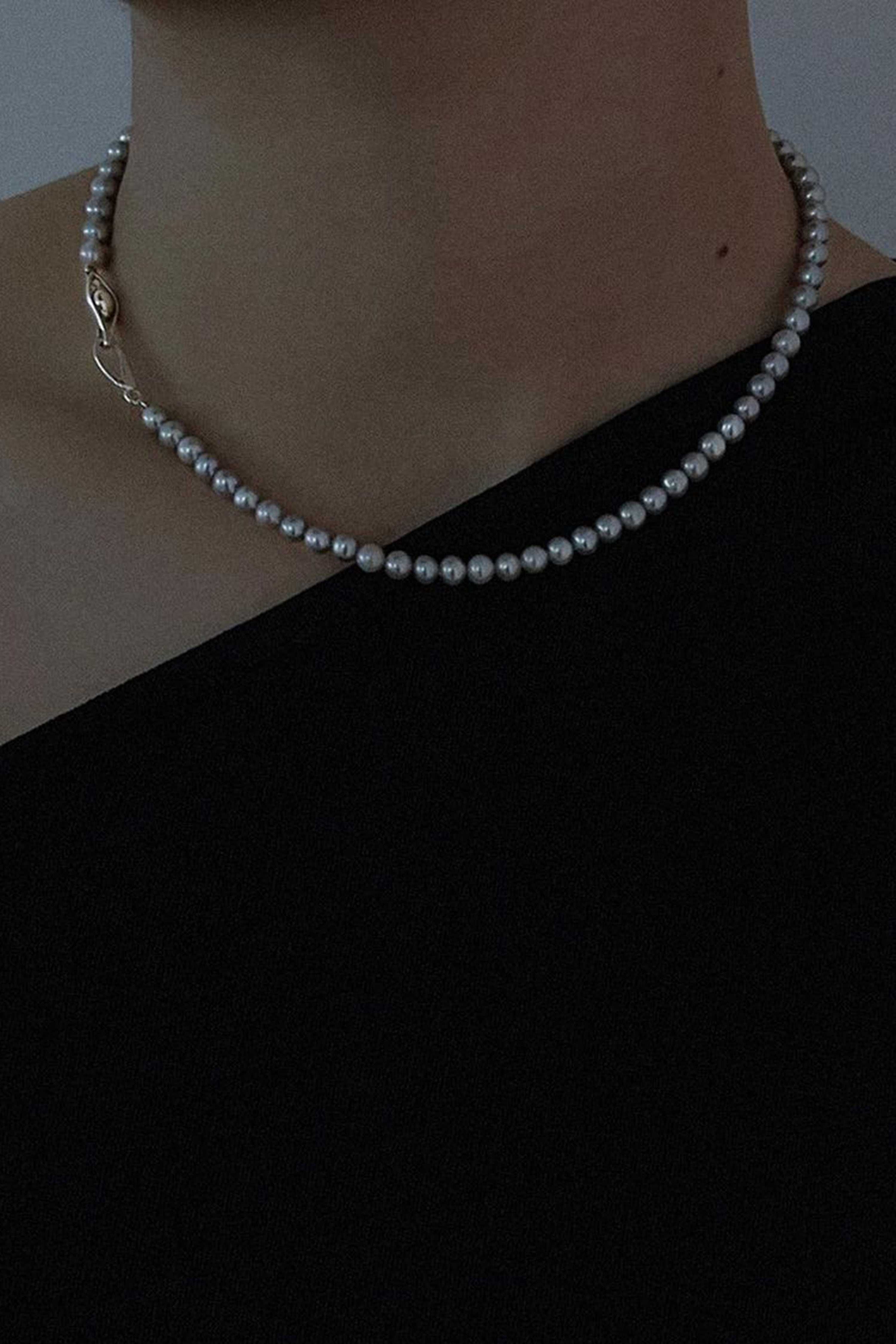 PERLAS GRIS COTIDIANAS