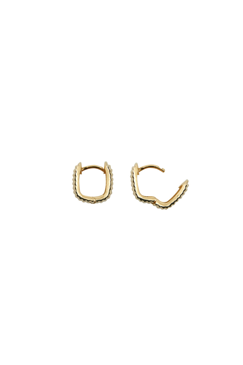 ESSENTIAL RIBBED SILHOUETTE YELLOW GOLD EARRINGS