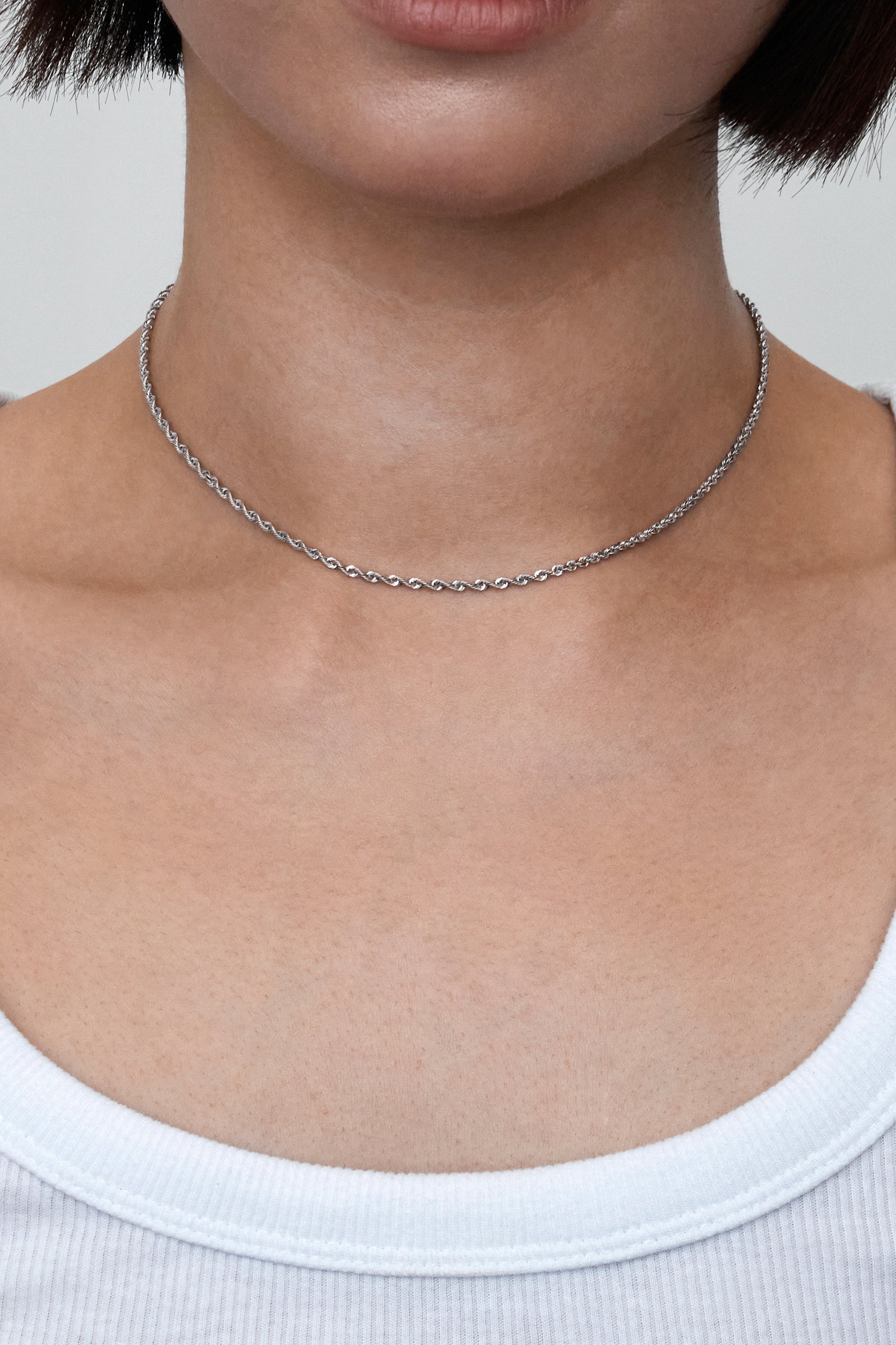 FREE LENGTH ROPE NECKLACE IN WHITE GOLD