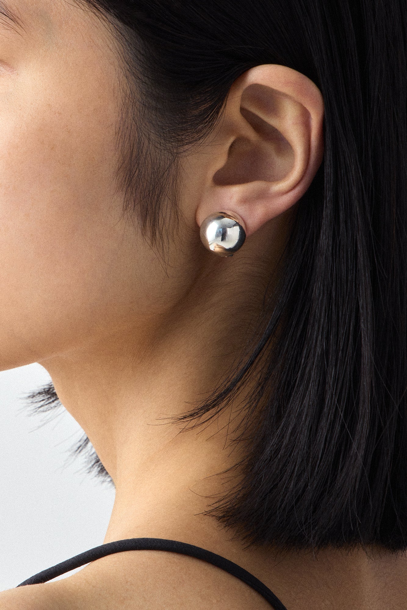 ハーフスフィアクリップイヤリング