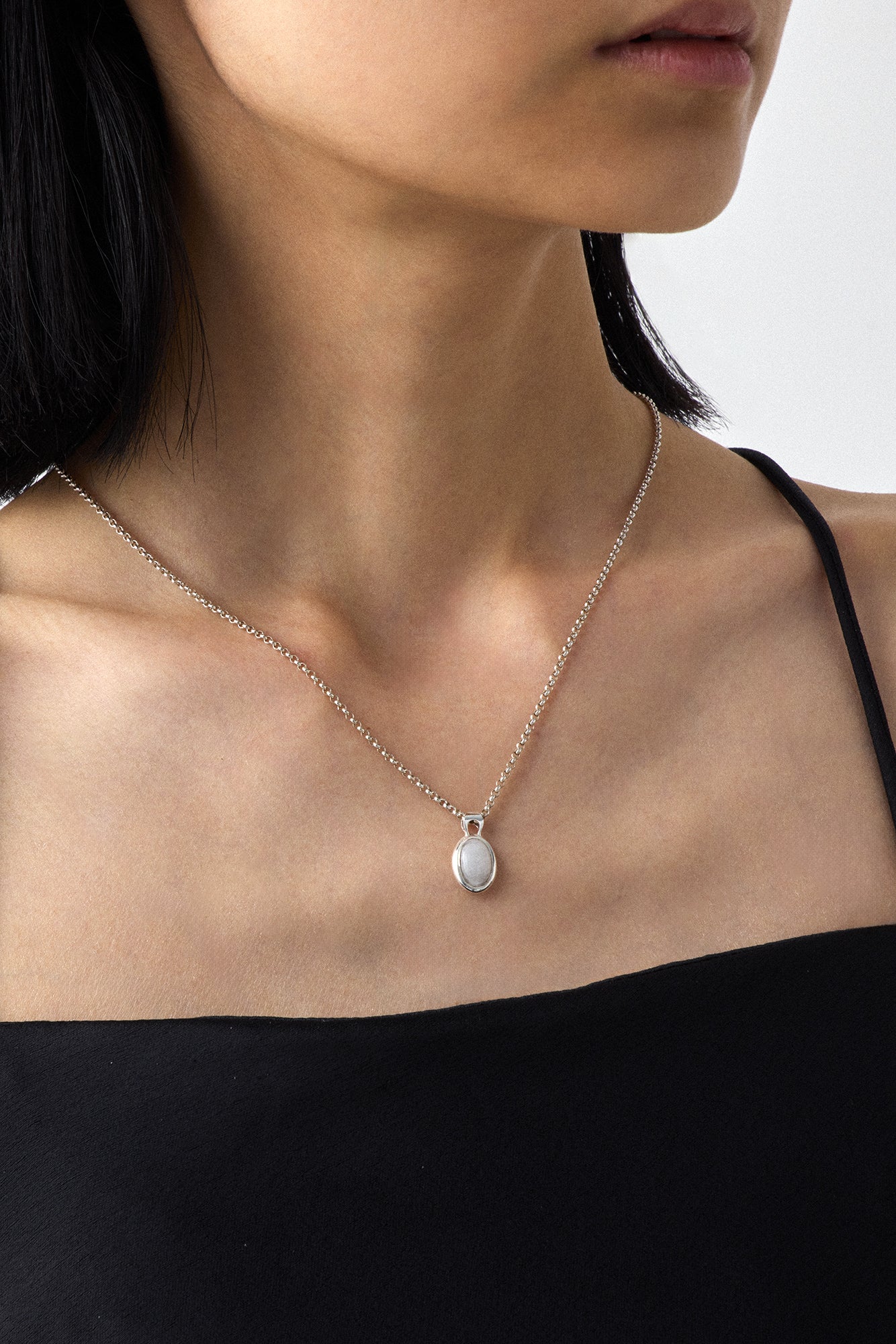 マザーズホワイトクォーツネックレス