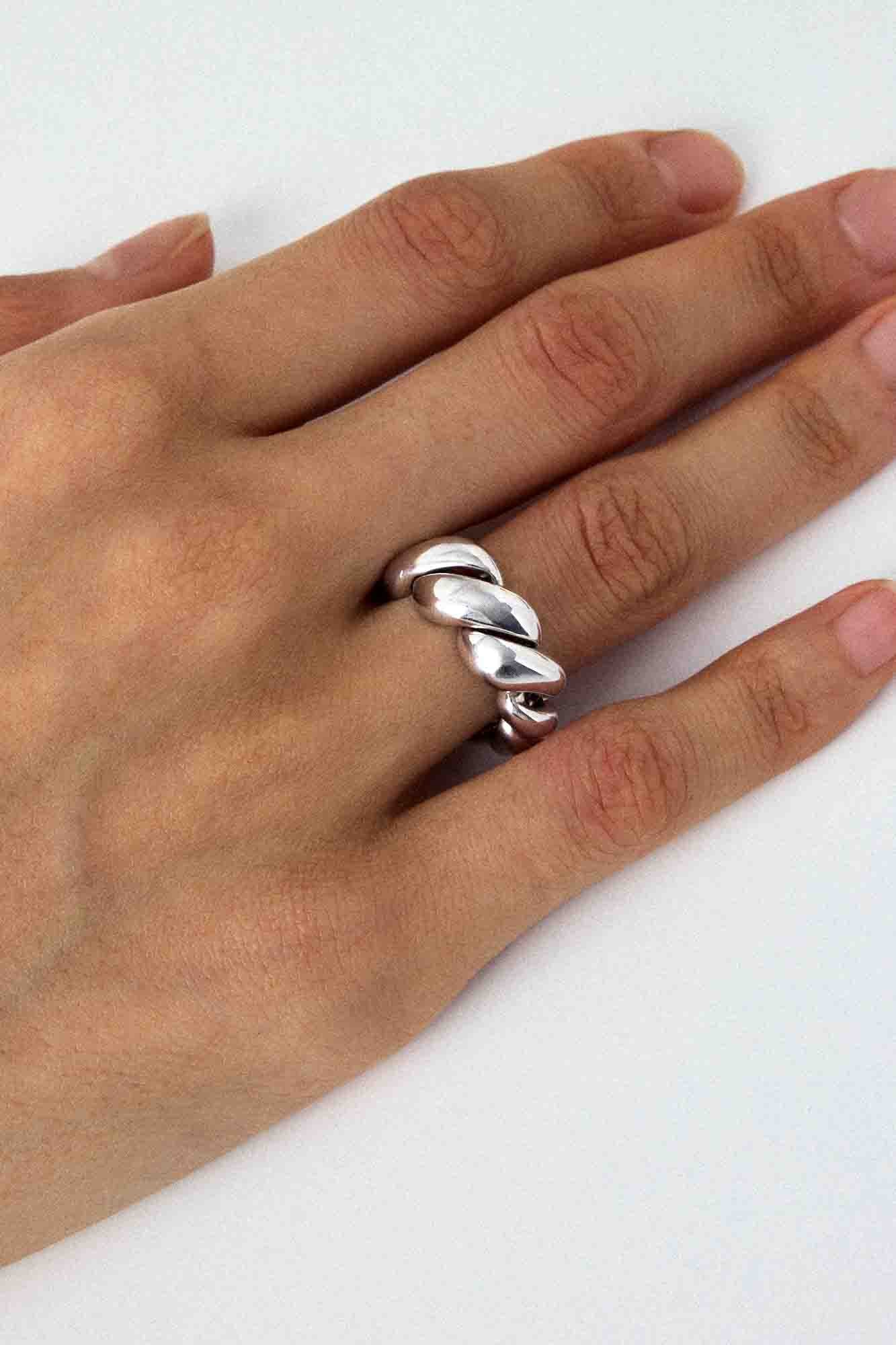 绳索扭结粗戒指